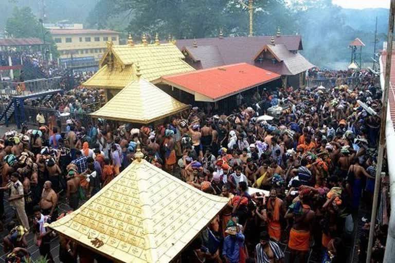 pilgrims in sabrimala temple