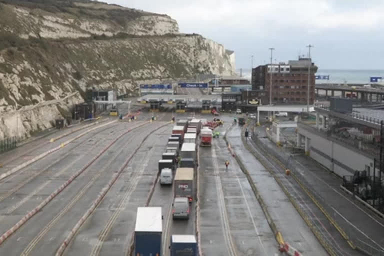 No Christmas Eve joy for truckers stuck in UK virus gridlock