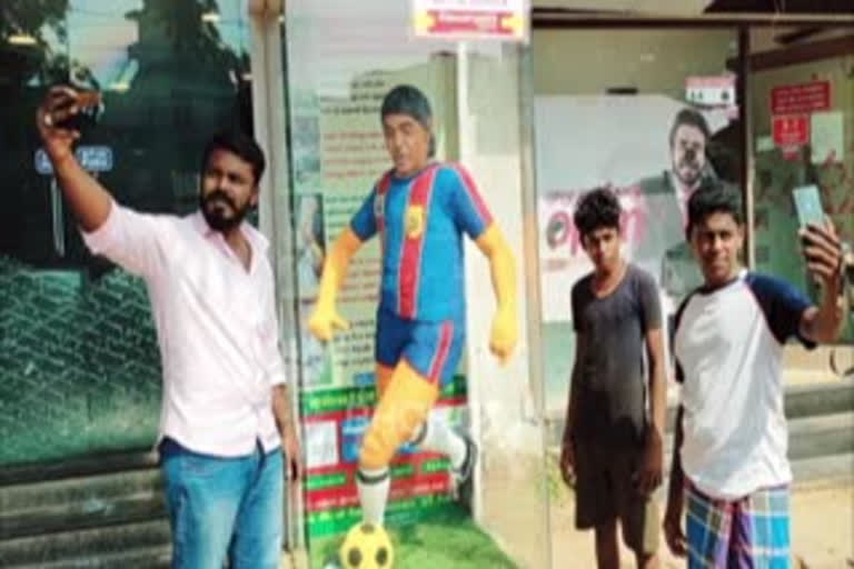 Tribute to Legendary footballer - Maradona statue cake with 6 Feet height placed in ramanathapuram