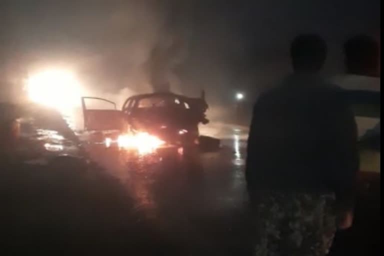 fire in moving car in fatehabad