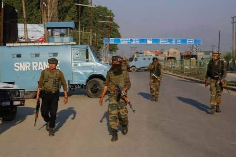 Militants attack CRPF camp at Srinagar; no loss of life reported