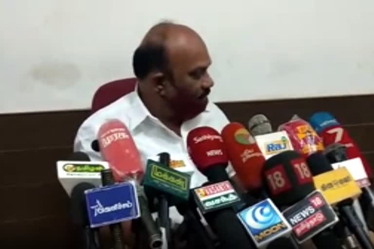 கரோனா தொற்றால் இறந்தவர்களை கூட மாரடைப்பால் இறந்துவிட்டதாக தஞ்சை அரசு மருத்துவ கல்லூரி மருத்துவமனை நிர்வாகம் அலட்சியம்