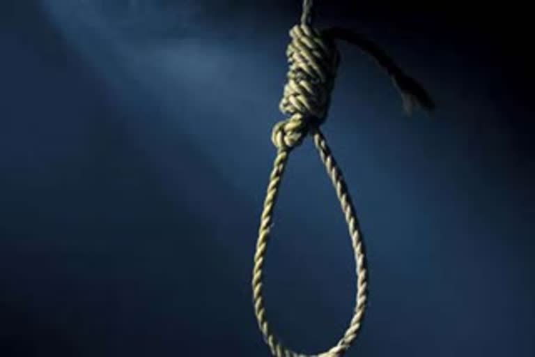  A Driver Suicide Him self for finance Company therataning In Pudukottai