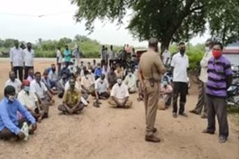 Sugar mill workers demand permanent employment in thiruvallur