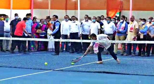 cm sonowal played lone tennis at dibrugarh