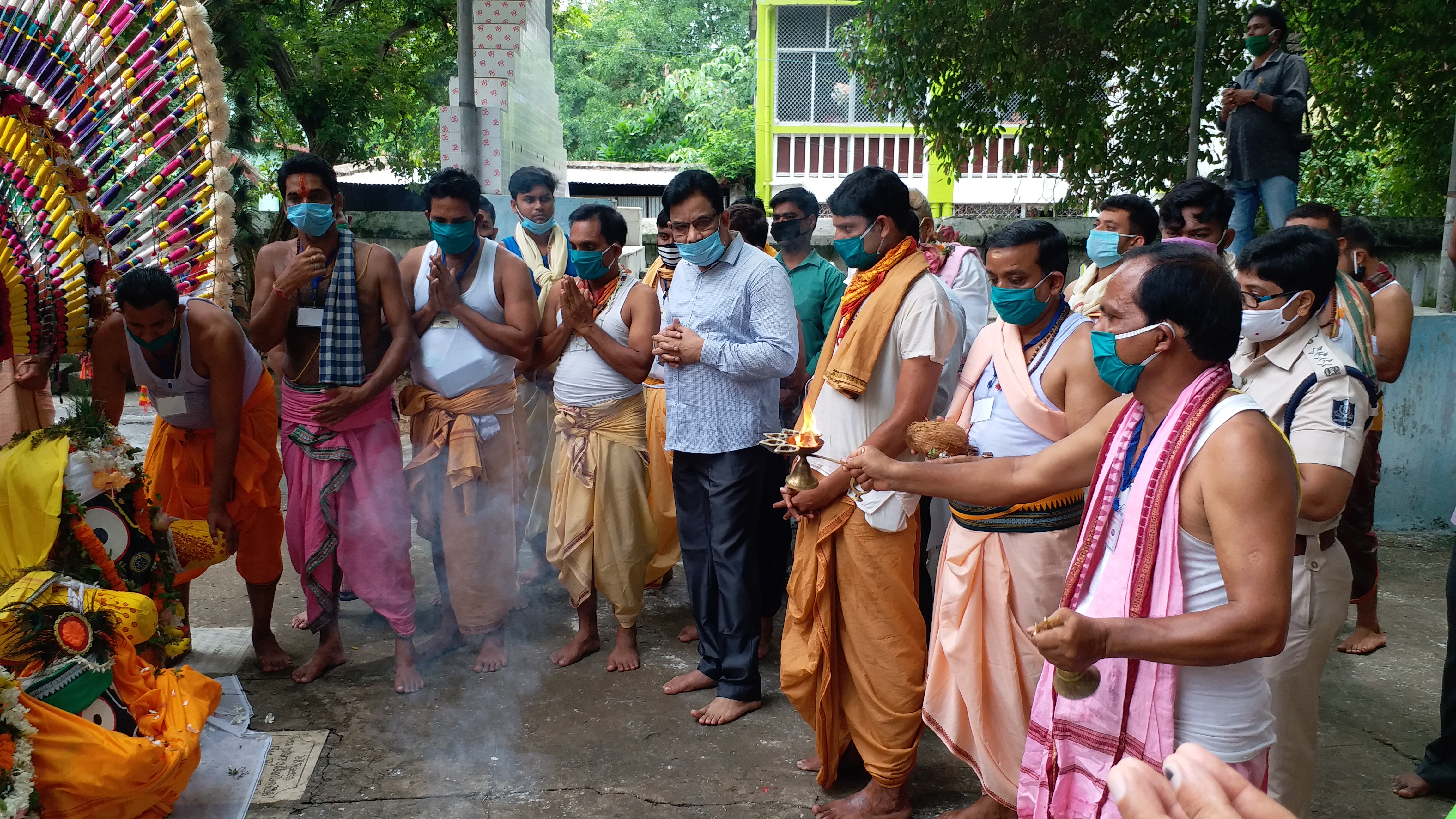 Rath Yatra begins in Odisha's Puri amid Covid-19