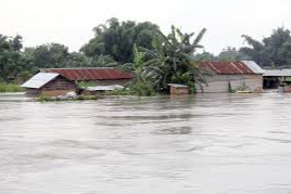 25,000 people affected in dibrugarh as water enters residential areas