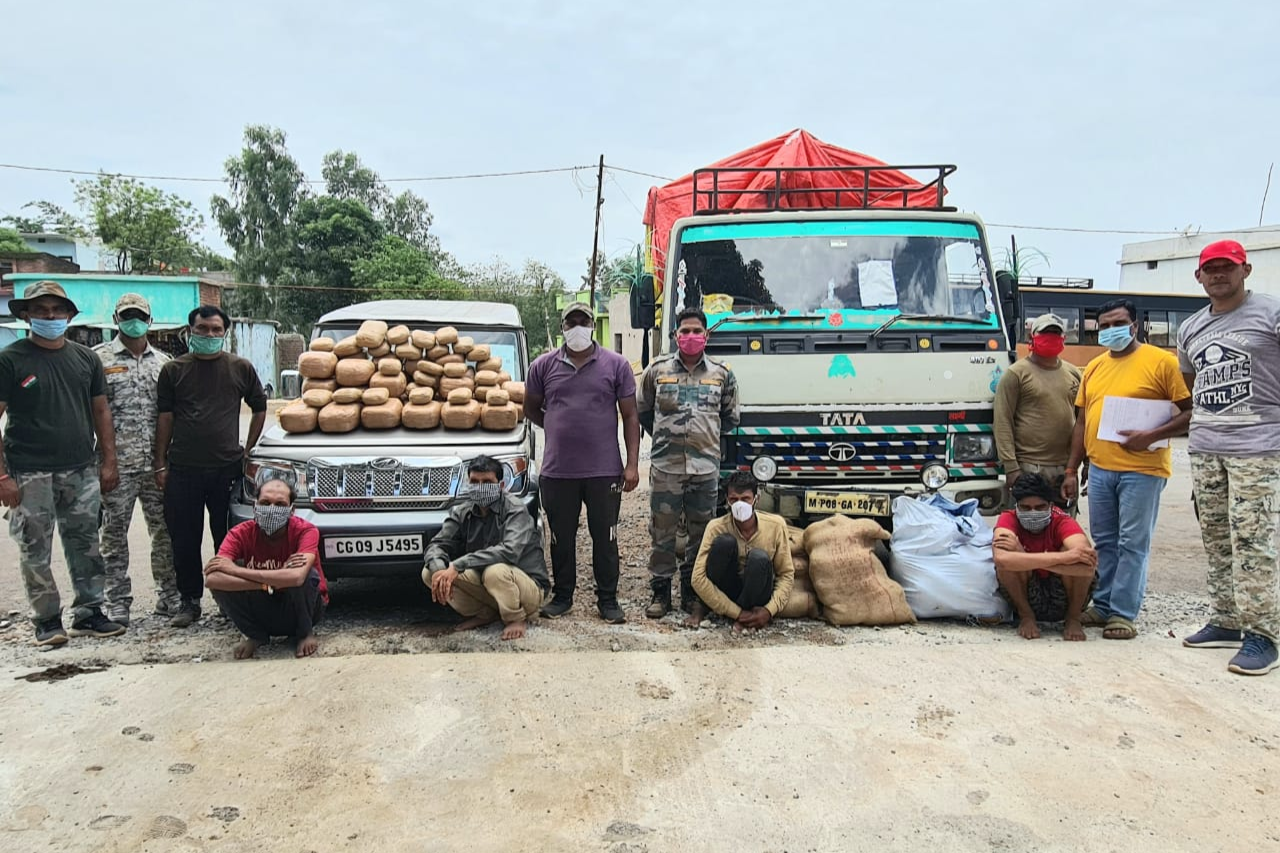 Four people of Madhya Pradesh arrested for smuggling cannabis