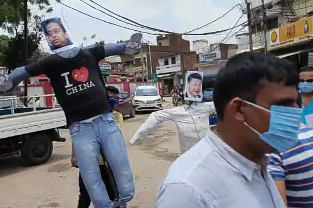 Former Chief Minister Kamal Nath and Chinese President's effigy burnt by BJP in Singrauli district