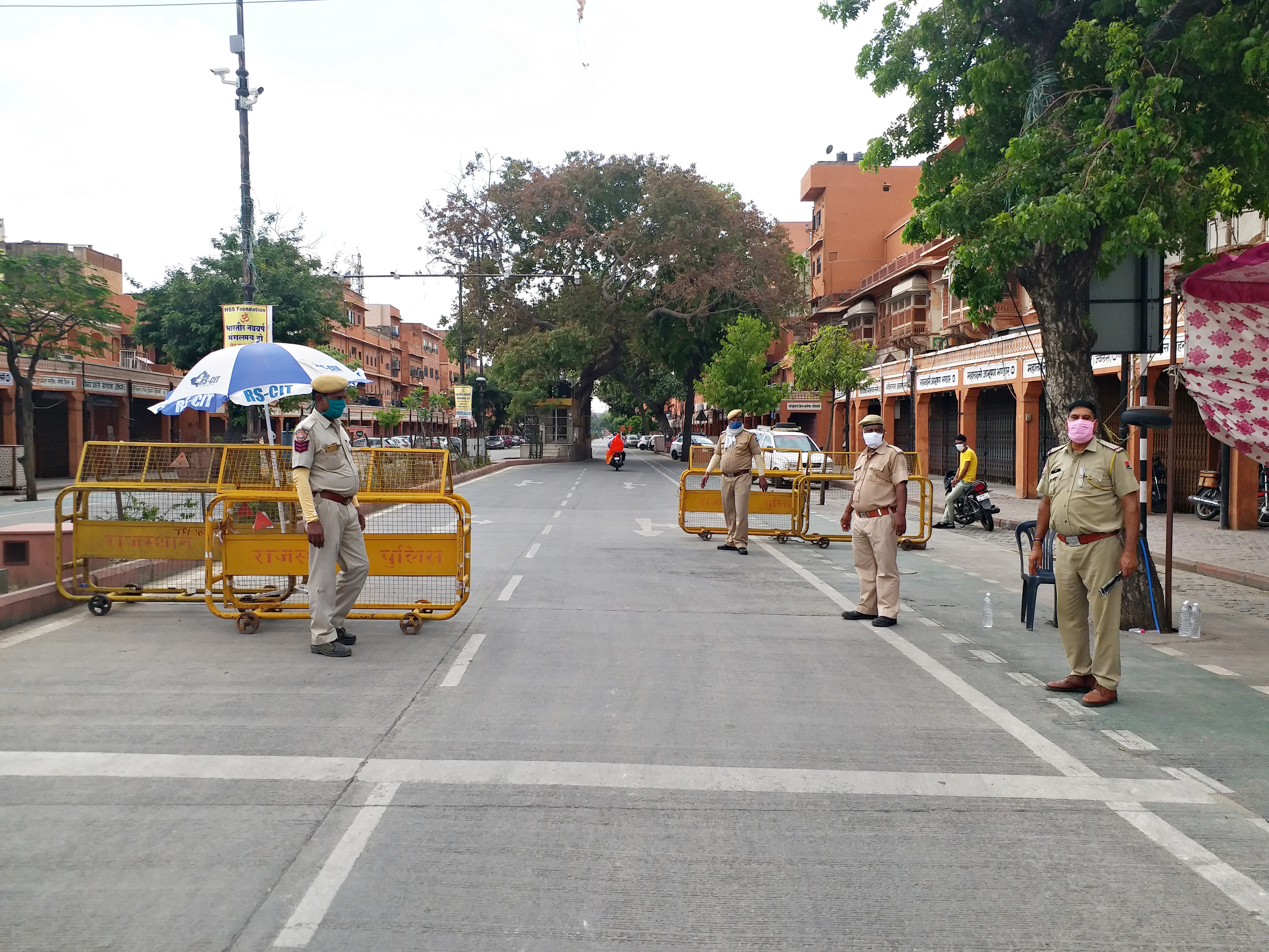 लॉकडाउन एक्शन  जयपुर की खबर  lockdown violation news  jaipur news  vehicles seized so far including fine  राजस्थान में लॉकडाउन  lockdown in rajasthan