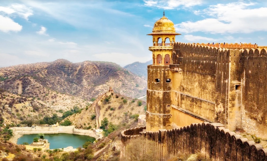 jaipur news  lockdown in jaipur  covid 19 news  lockdown period  tourist in jaipur  good news for tourists  news of jaigarh fort  jaigarh public charitable trust  etv bharat news