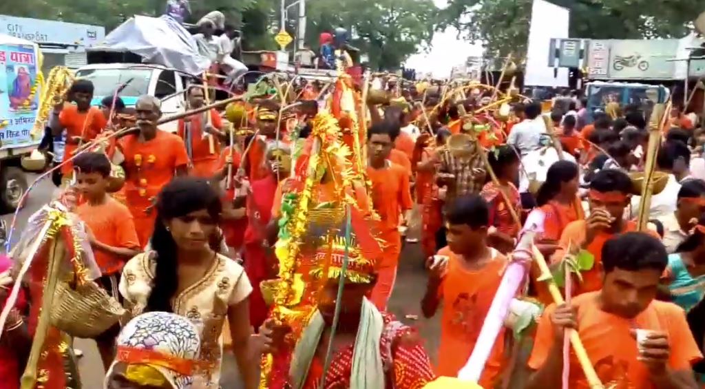 savan 2020 kashi vishwanath devotees