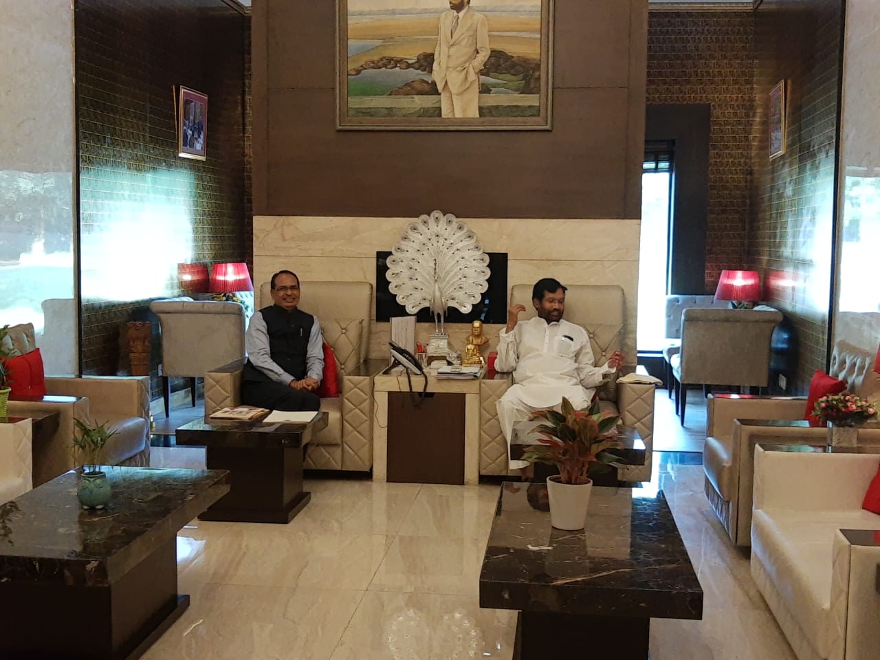 CM met Ram Vilas Paswan