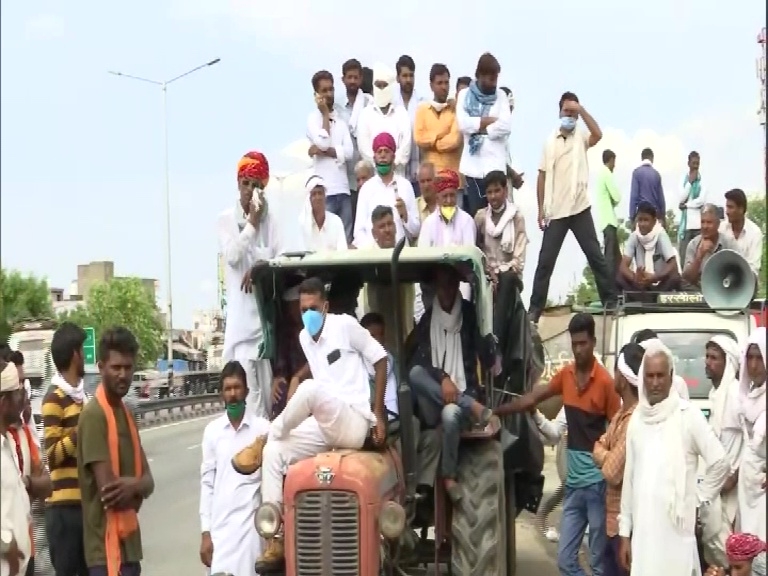 Rajastan farmers who set out for Delhi to protest central policies