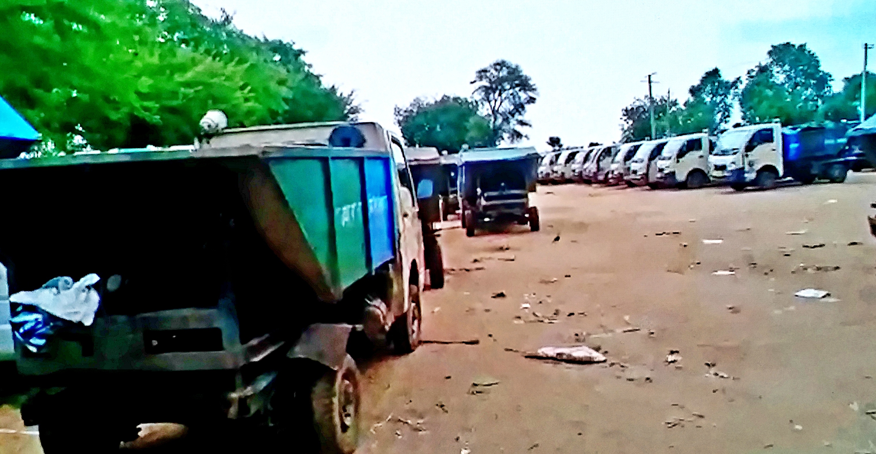 कचरा संग्रहण  हूपर संचालक  कार्य बहिष्कार  work boycott  hopper operator  garbage collection