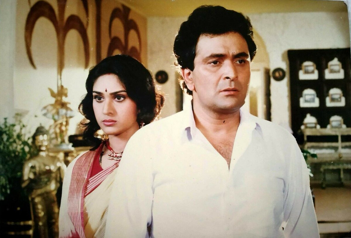 Meenakshi Seshadri with Rishi Kapoor in a still from Damini