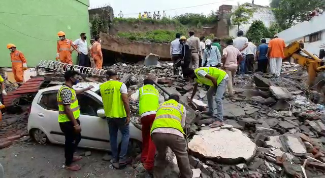 chukhuwala building collapse