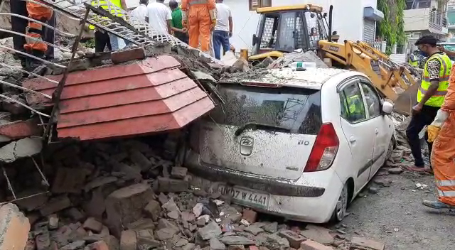 chukhuwala building collapse