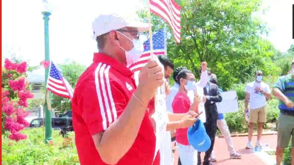 Indian-Americans hold protest