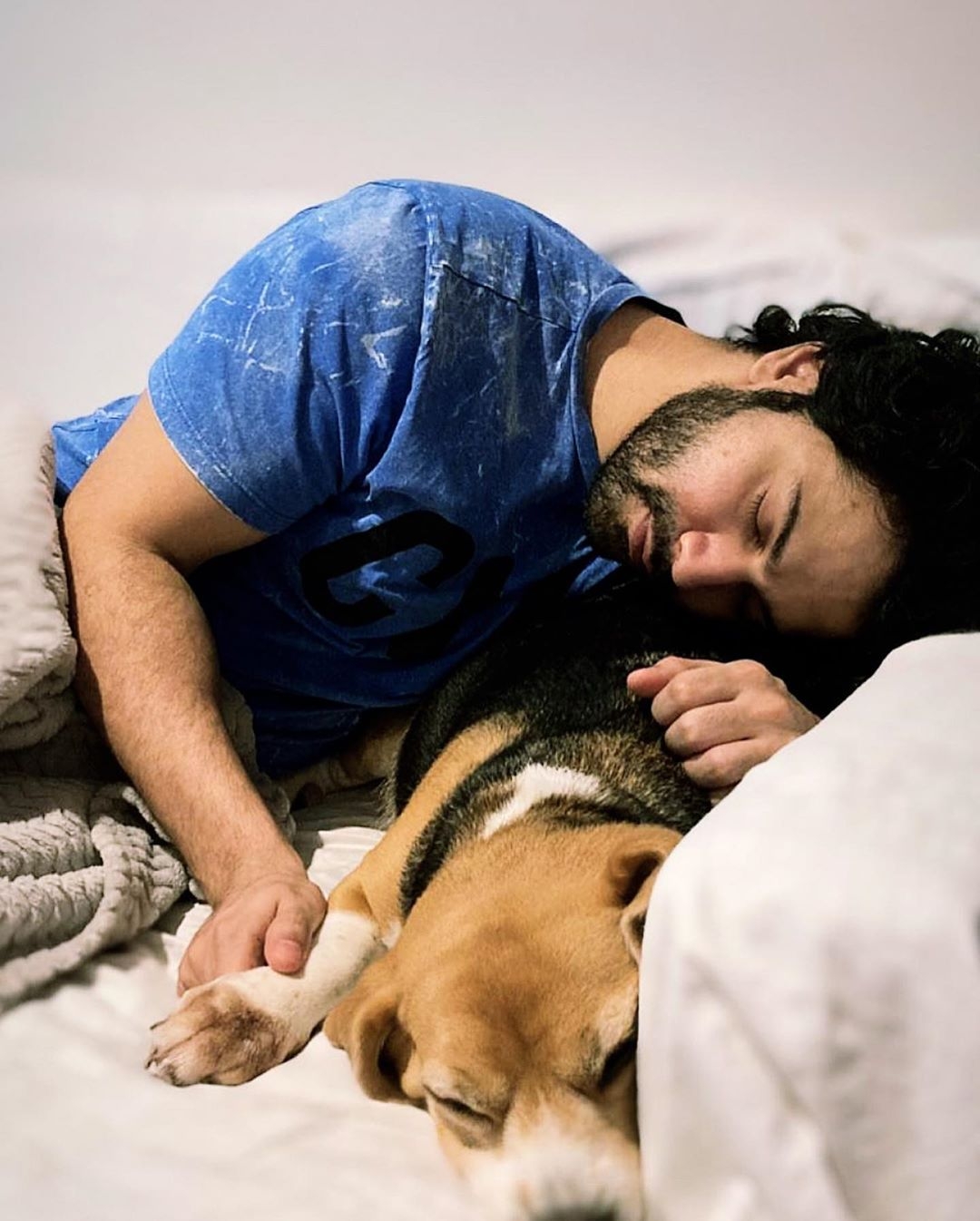 Varun Dhawan posts adorable snap with his puppy Angel