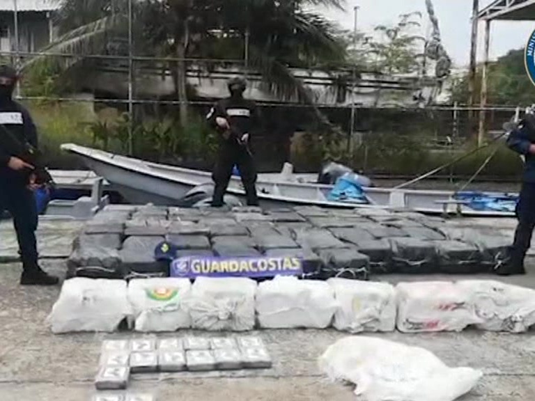 Costa Rican seizes 2 tons of cocaine in the Caribbean