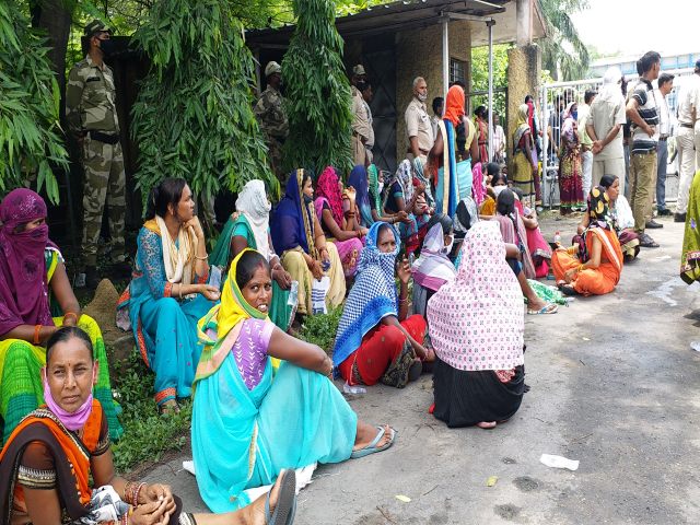 protest of Rehabilitation Villagers