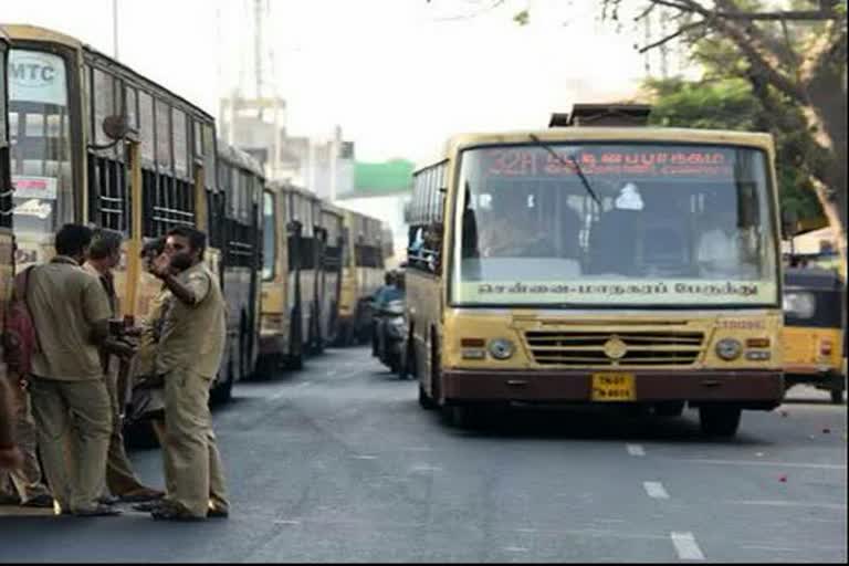 போக்குவரத்து கூட்டமைப்பு சங்கத்தினர் உண்ணாவிரதப் போராட்டம்