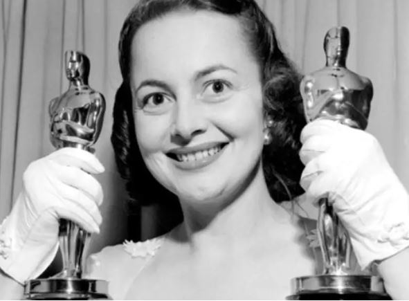 gone with the wind star olivia de havilland dies at 104