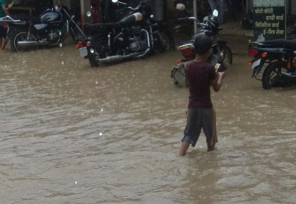 Bhopalgarh news,  bus stand, Water stored