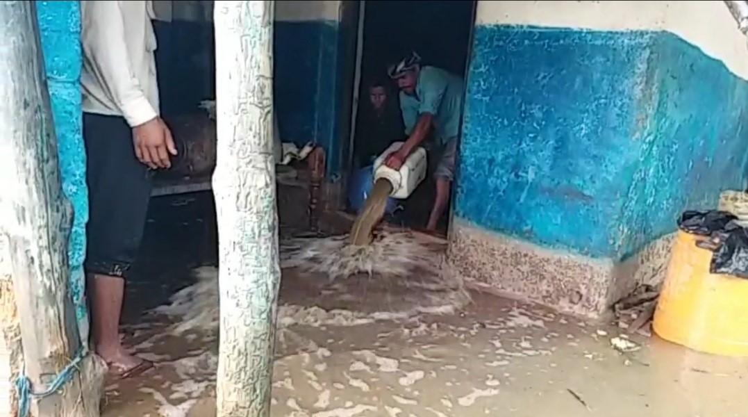 flood in Silvani due to sinking of diversion road