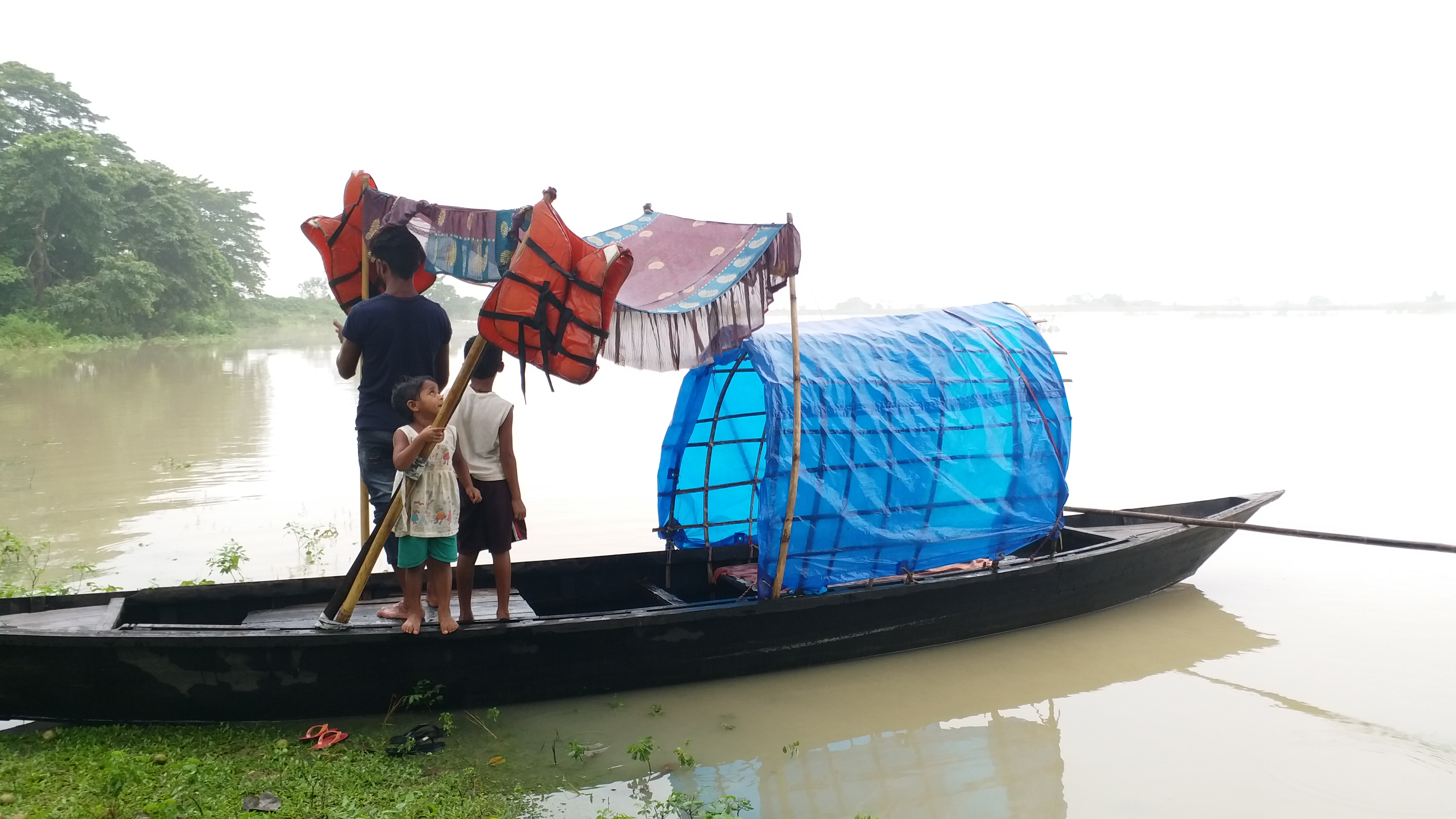 boat ride on river tista