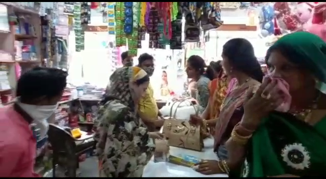 Crowds at shops