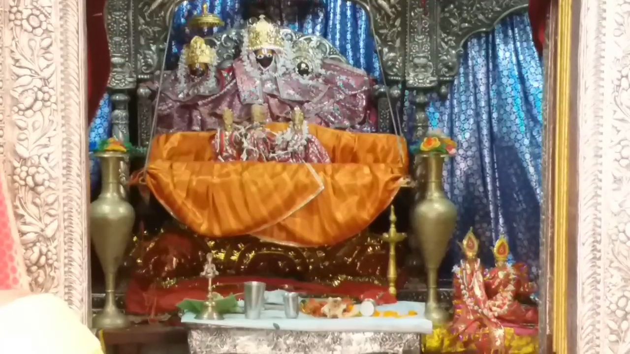 मां जानकी मंदिर की प्रतिमाएं