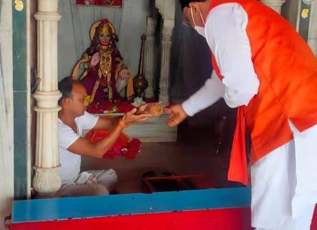 Patel, the agriculture minister, performed rituals on the Ghats of Narmada before the construction of Ram temple.