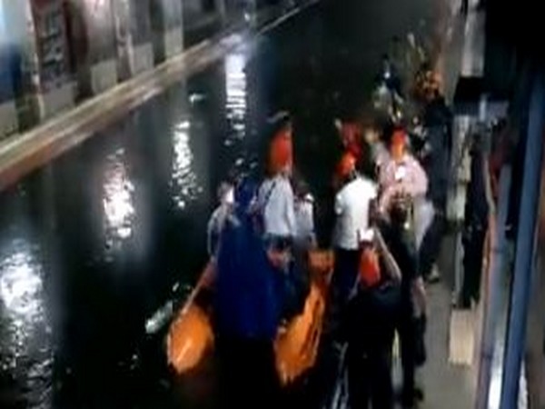 Two Trains Stuck Between Masjid And Bhaykhala Railway Station In Mumbai, 55 Passengers Rescued