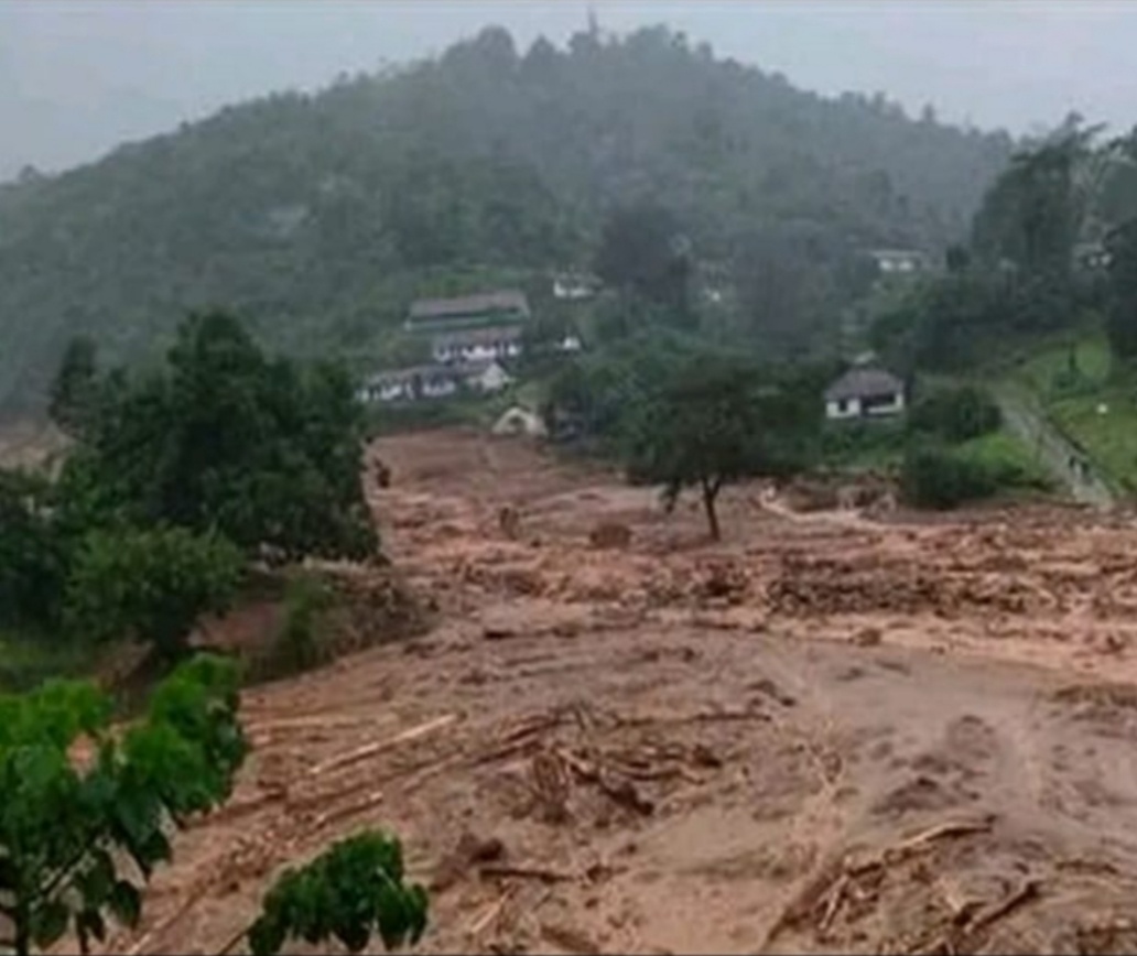 Rain Updates  വയനാട്ടില്‍ അതിശക്തമായ മഴ;ഗതാഗതം തടസപ്പെട്ടു  rain  kerala updates  അതിശക്തം കാലവര്‍ഷം