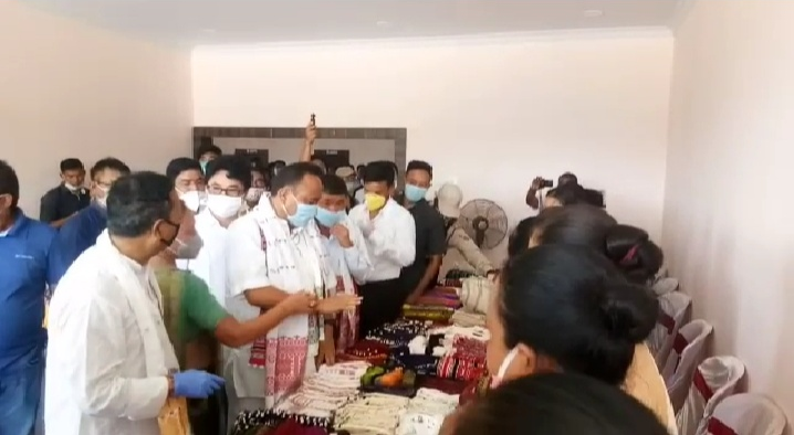 hand loom & textile day observed at diphu