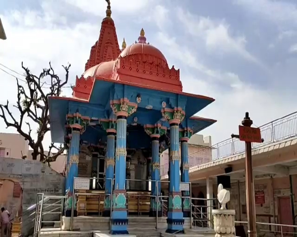 Jagat Brahma temple of ajmer,  Mahant is not appointed in Jagat Brahma temple