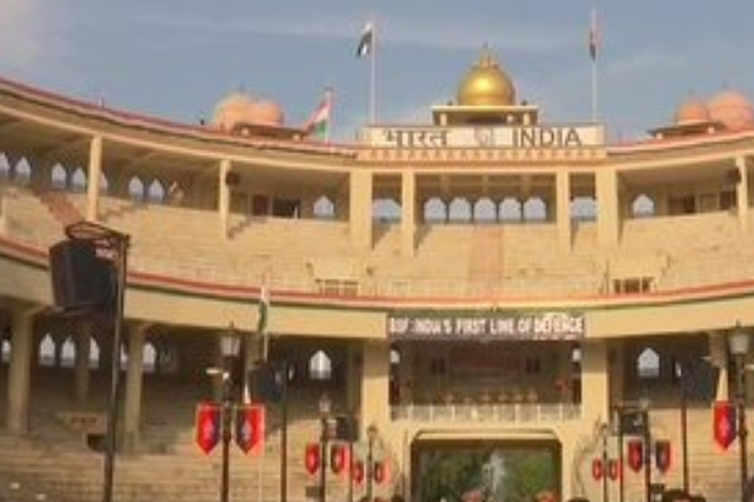 Beating retreat ceremony at the Attari-Wagah border on IndependenceDay.