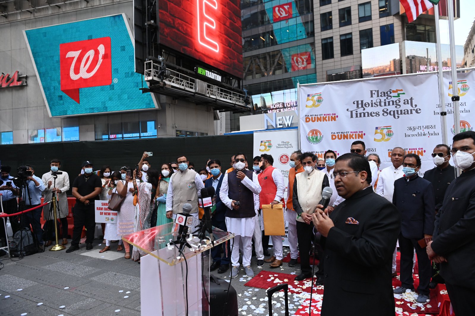 Indian tricolour hoisted for first time at Times Square