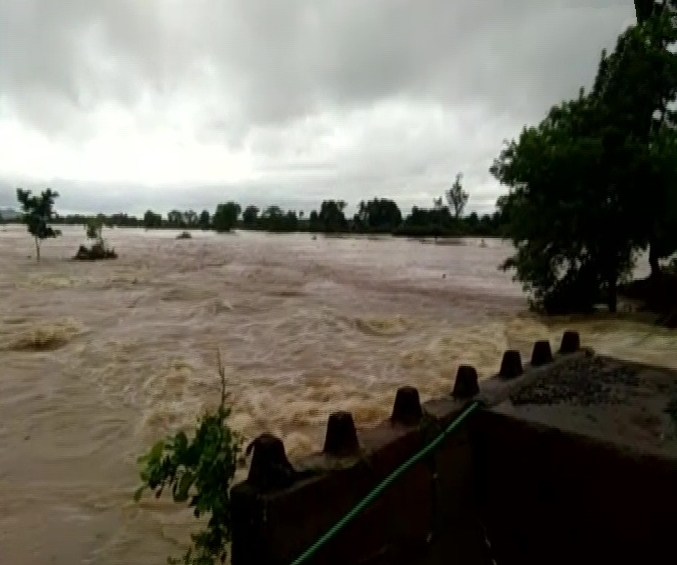 heavy rains batter northern states of india