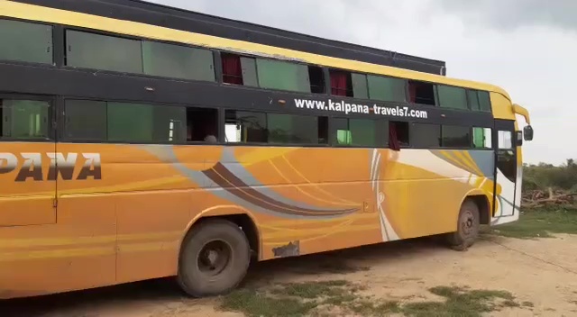 Bus hijacked with passengers on board in Agra