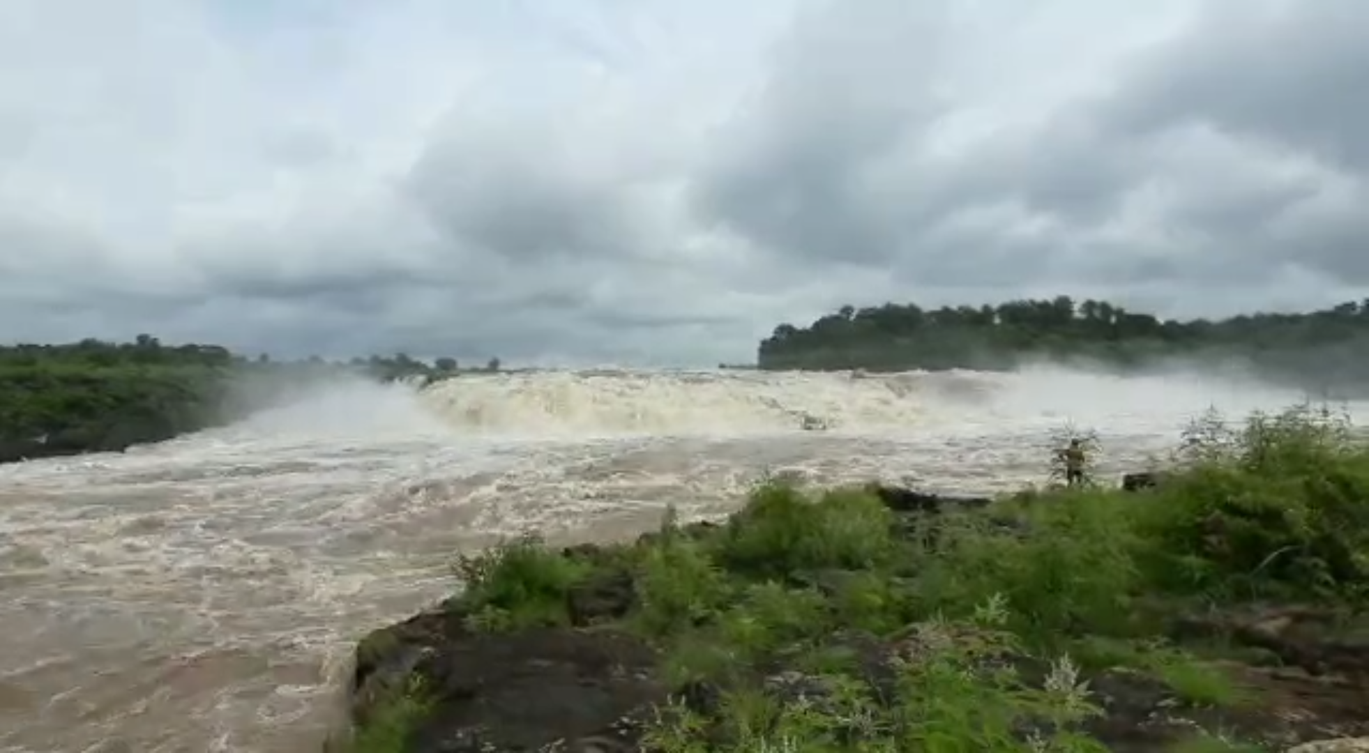 dhuandhar-water-fall