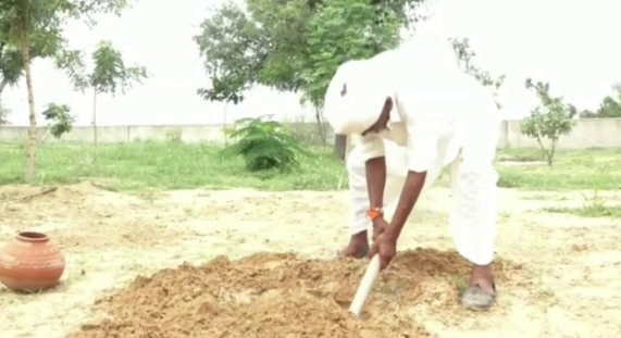 श्मशान घाट में पौधरोपण, Plantation at the crematorium