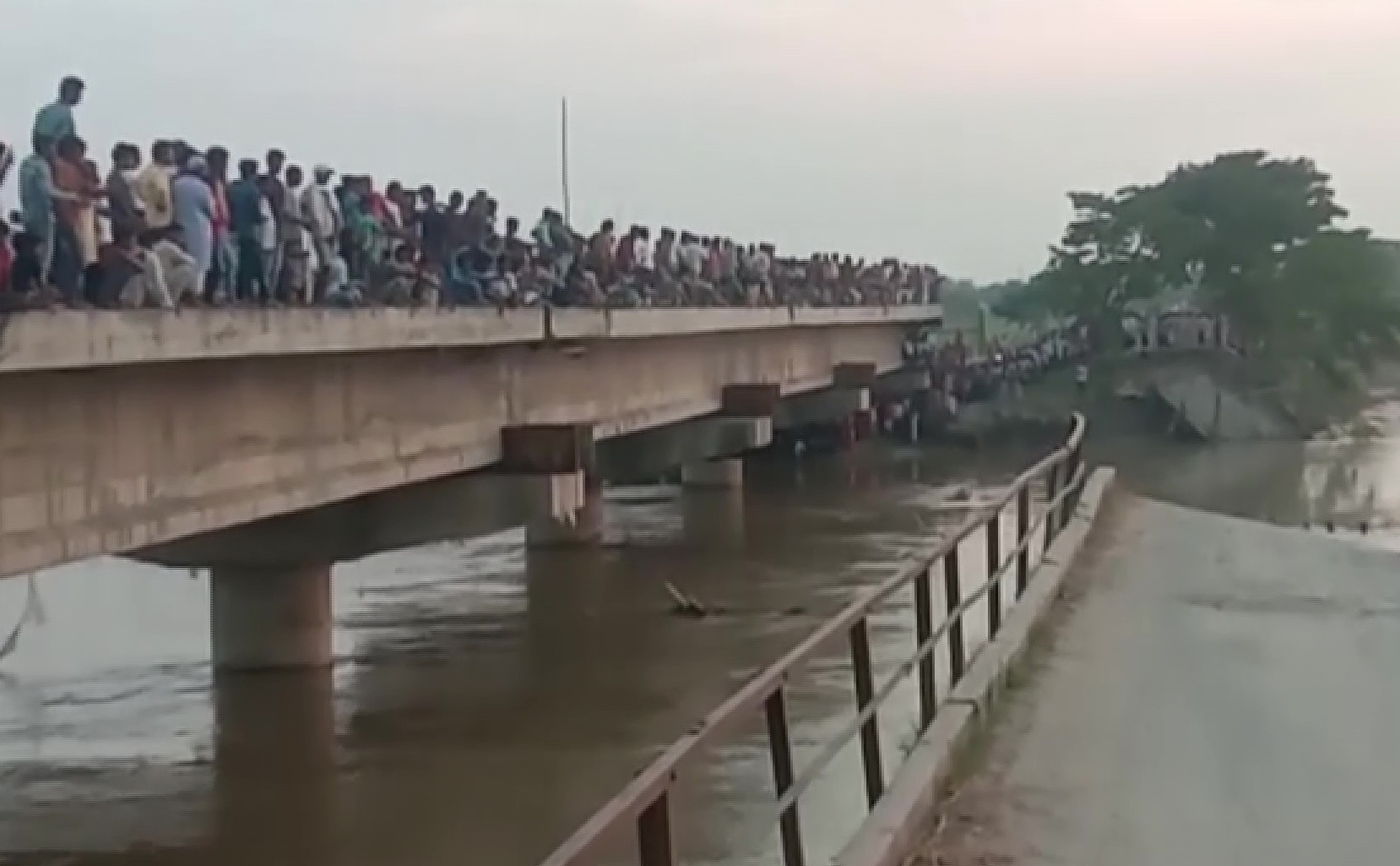 Bridge over Bakra river