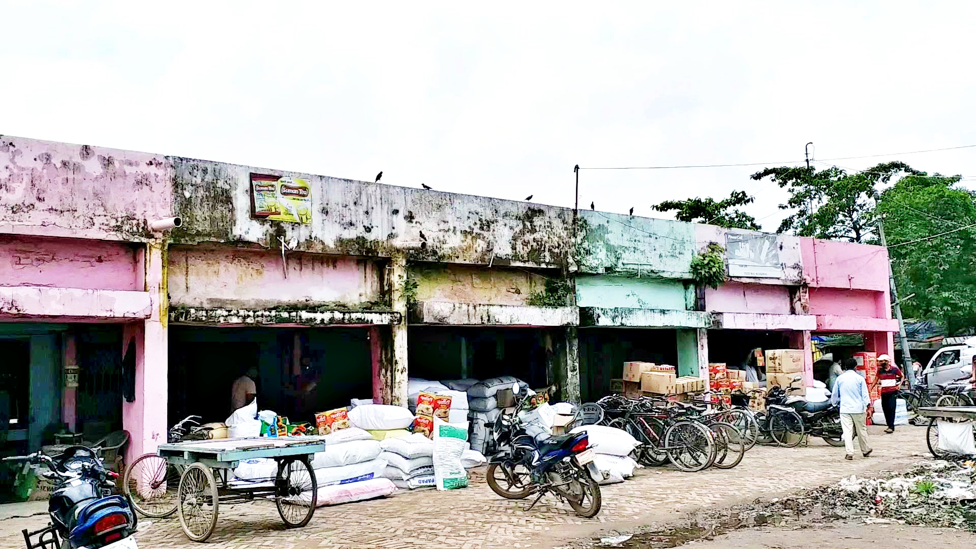 Gulab Bagh market