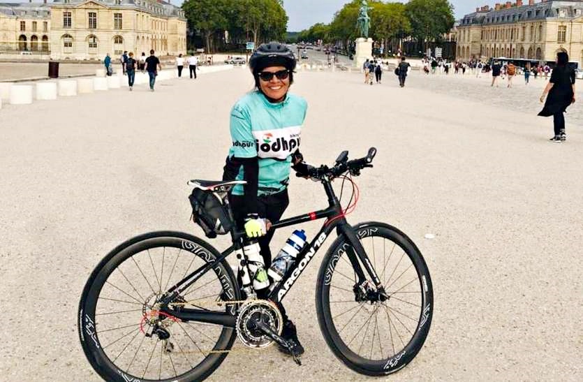 Cyclist renu singhi of jodhpur,  Paris-Brest-Paris 2019 Rendoner.  Renu Singhi latest news