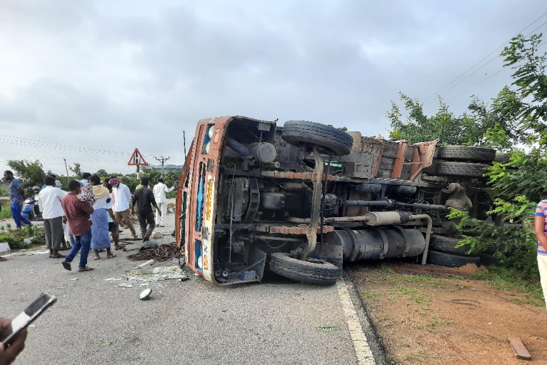 constable died in road accident at shabad