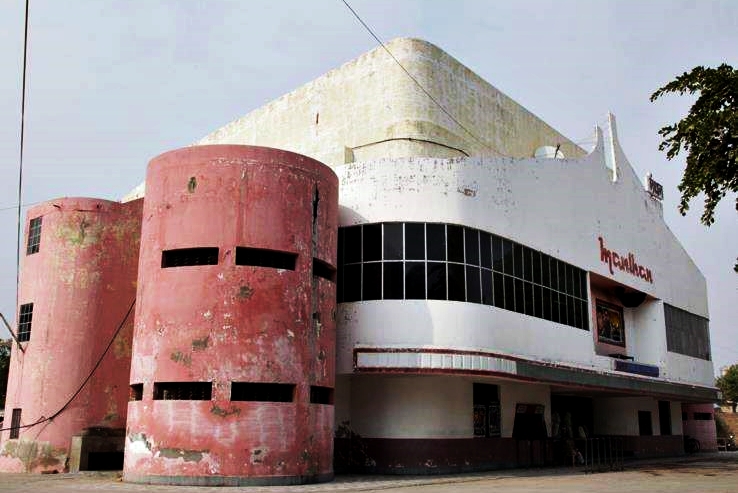 Cinema hall closed due to Corona,  Pali Manthan cinema hall closed