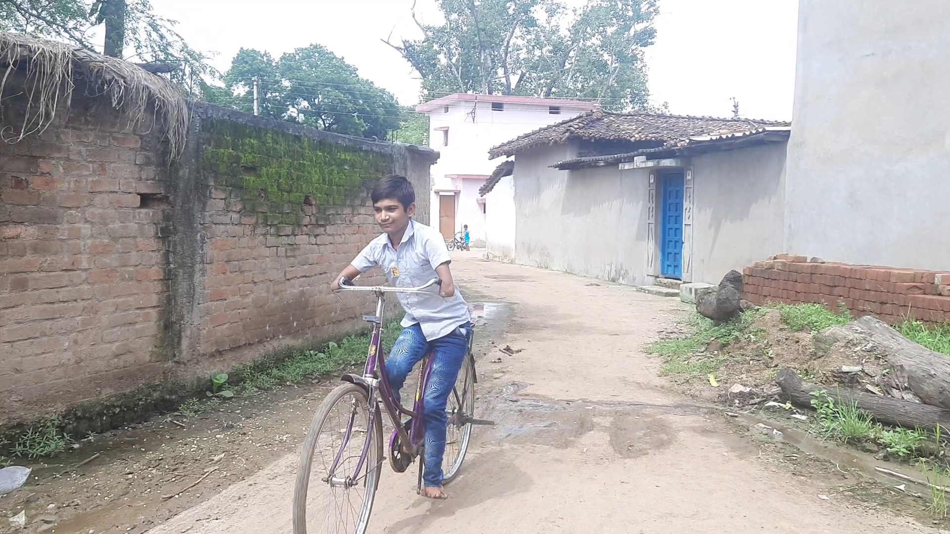 pushpendra sahu physically challenged